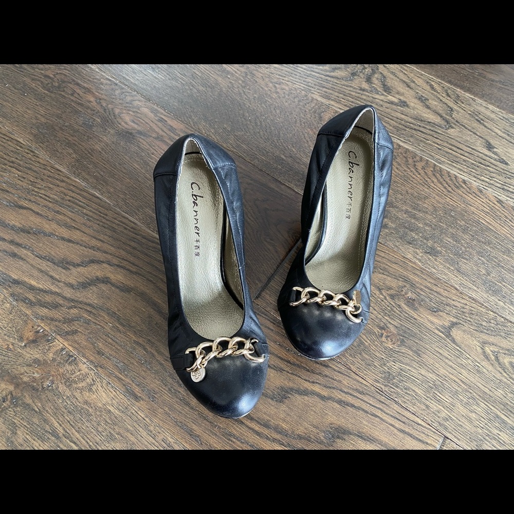 C.Banner heels